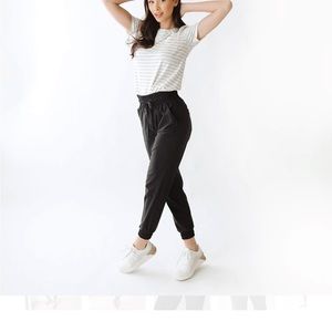 Albion women’s destination joggers. Never worn. Color black. Size Large petite